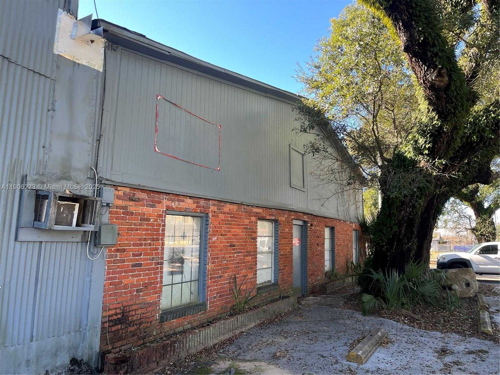 Small Image of 113 MASSACHUSETTS AVE, Other City - In The State Of Florida Number 5