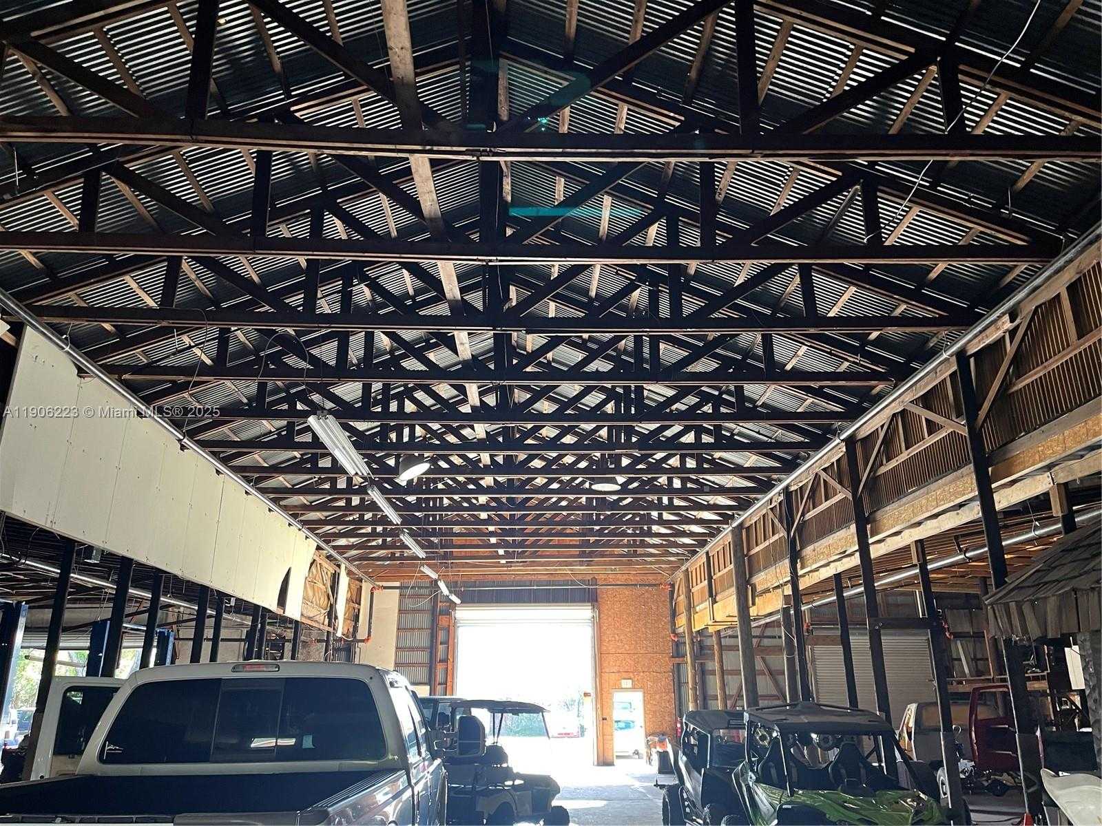 Small Image of 113 MASSACHUSETTS AVE, Other City - In The State Of Florida Number 6