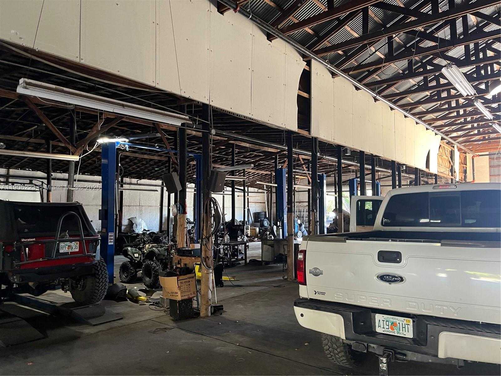 Small Image of 113 MASSACHUSETTS AVE, Other City - In The State Of Florida Number 7