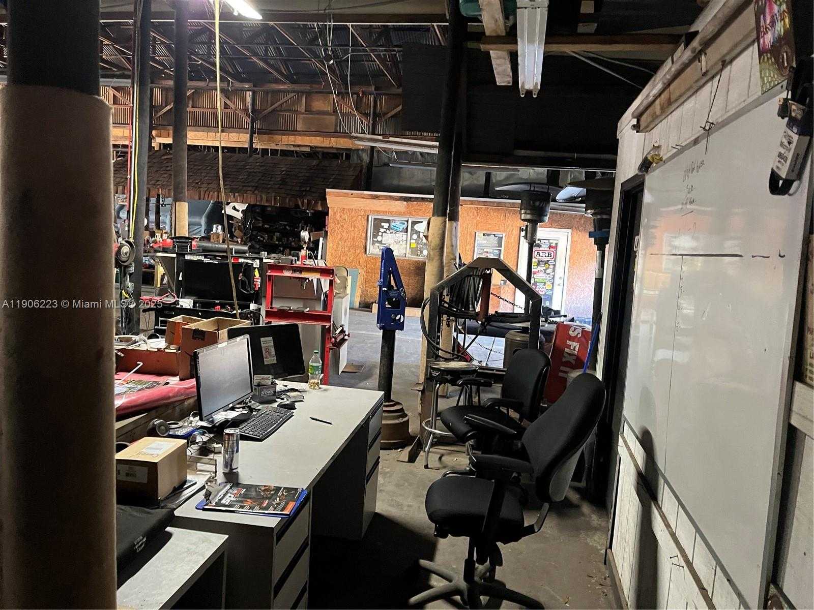 Small Image of 113 MASSACHUSETTS AVE, Other City - In The State Of Florida Number 8