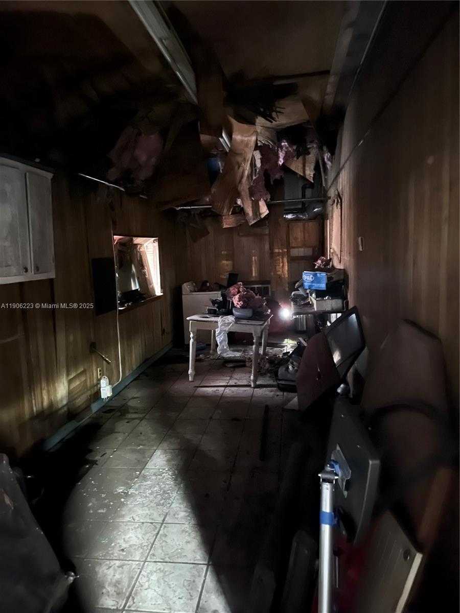 Small Image of 113 MASSACHUSETTS AVE, Other City - In The State Of Florida Number 9