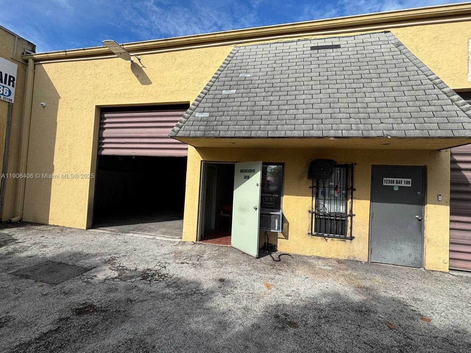 Small Image of SOUTH WEST 128TH ST, Miami Number 2