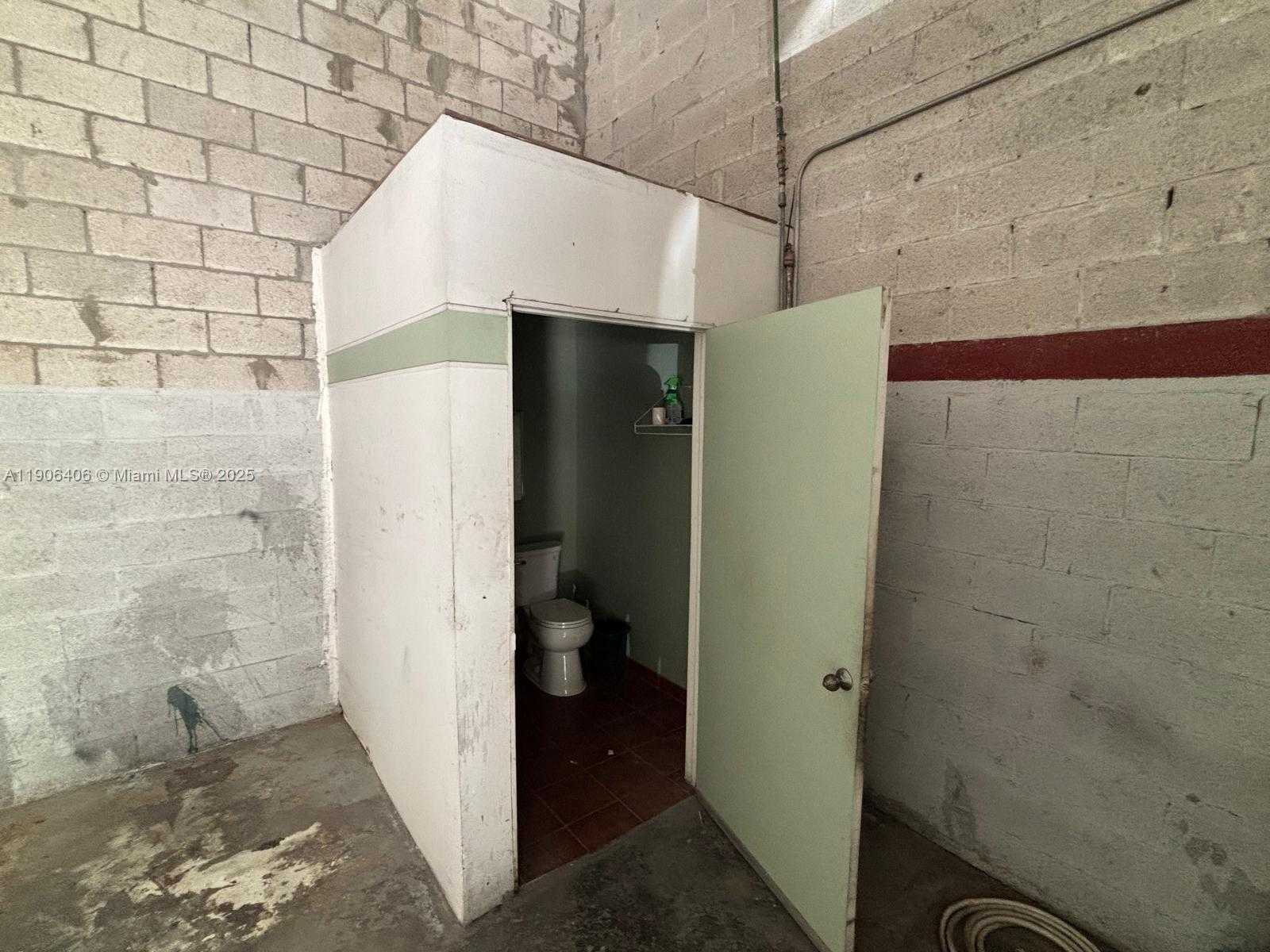 Small Image of SOUTH WEST 128TH ST, Miami Number 5