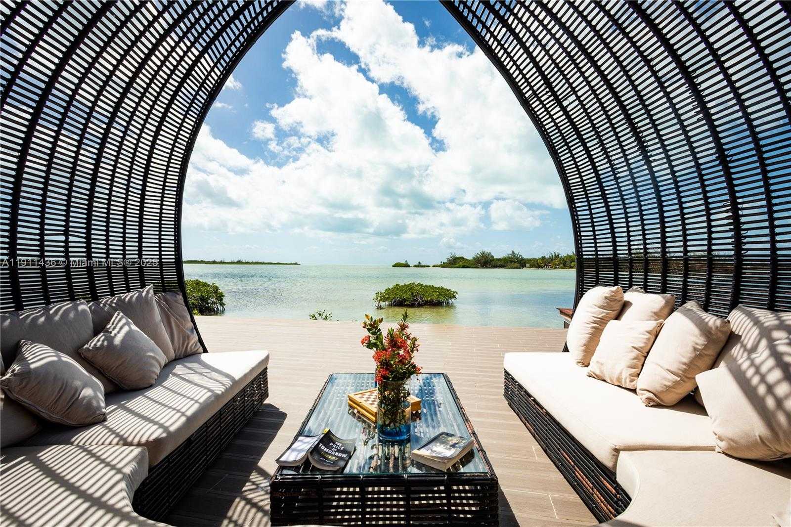 Small Image of 1 WEST AMBERGRIS CAYE, Out of City Number 27