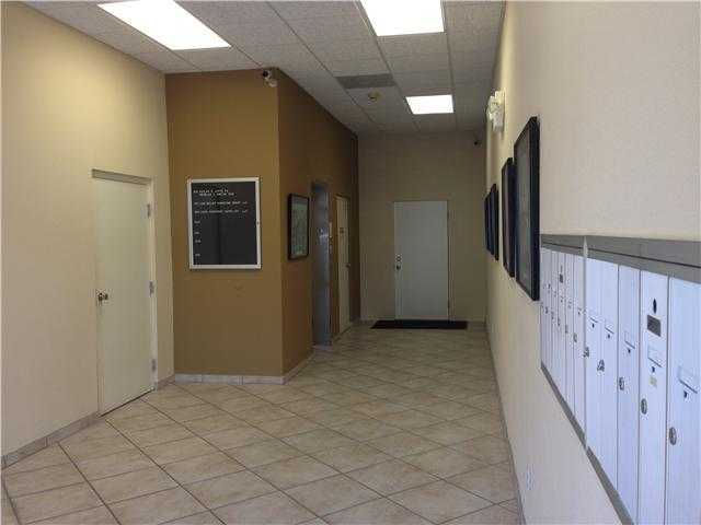 Small Image of 1915 Hollywood Blvd, Hollywood, FL 33020, USA Number 4