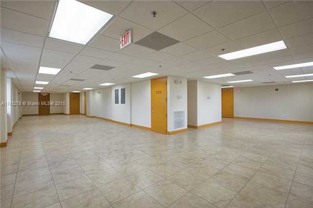 Small Image of 2227 N Federal Hwy, Hollywood, FL 33020, USA Number 18