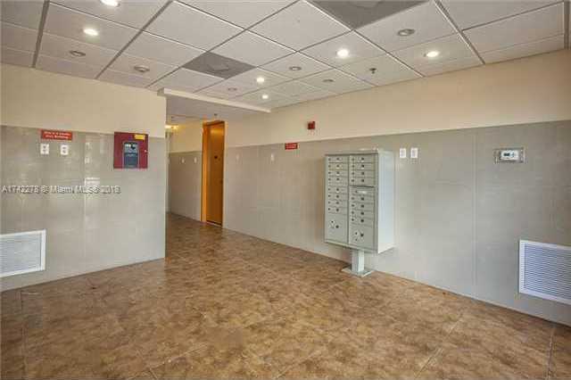 Small Image of 2227 N Federal Hwy, Hollywood, FL 33020, USA Number 8