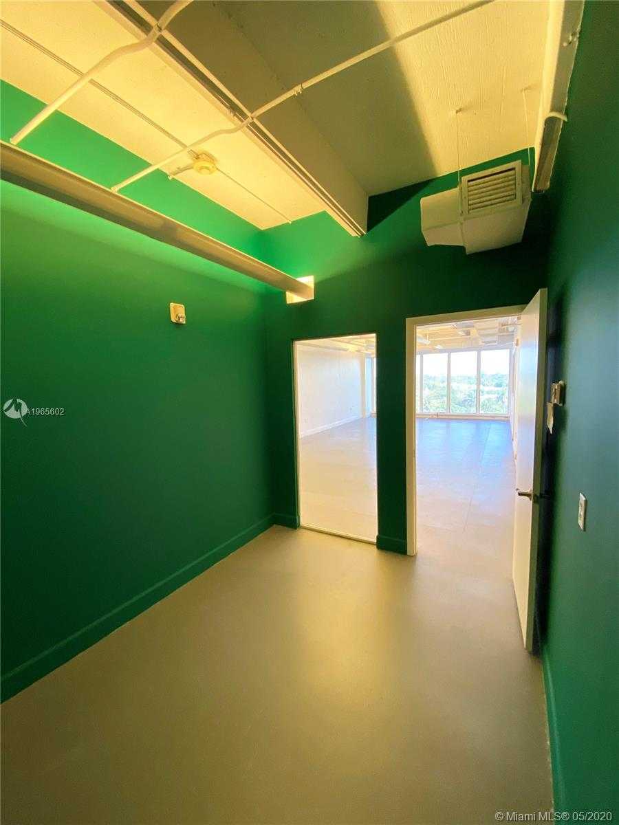 Small Image of 1680 MICHIGAN AV #TOPFLR, Miami Beach Number 13