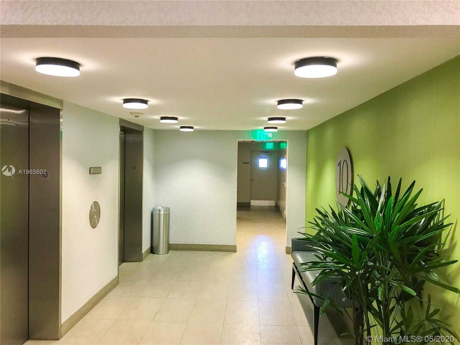 Small Image of 1680 MICHIGAN AV #TOPFLR, Miami Beach Number 17