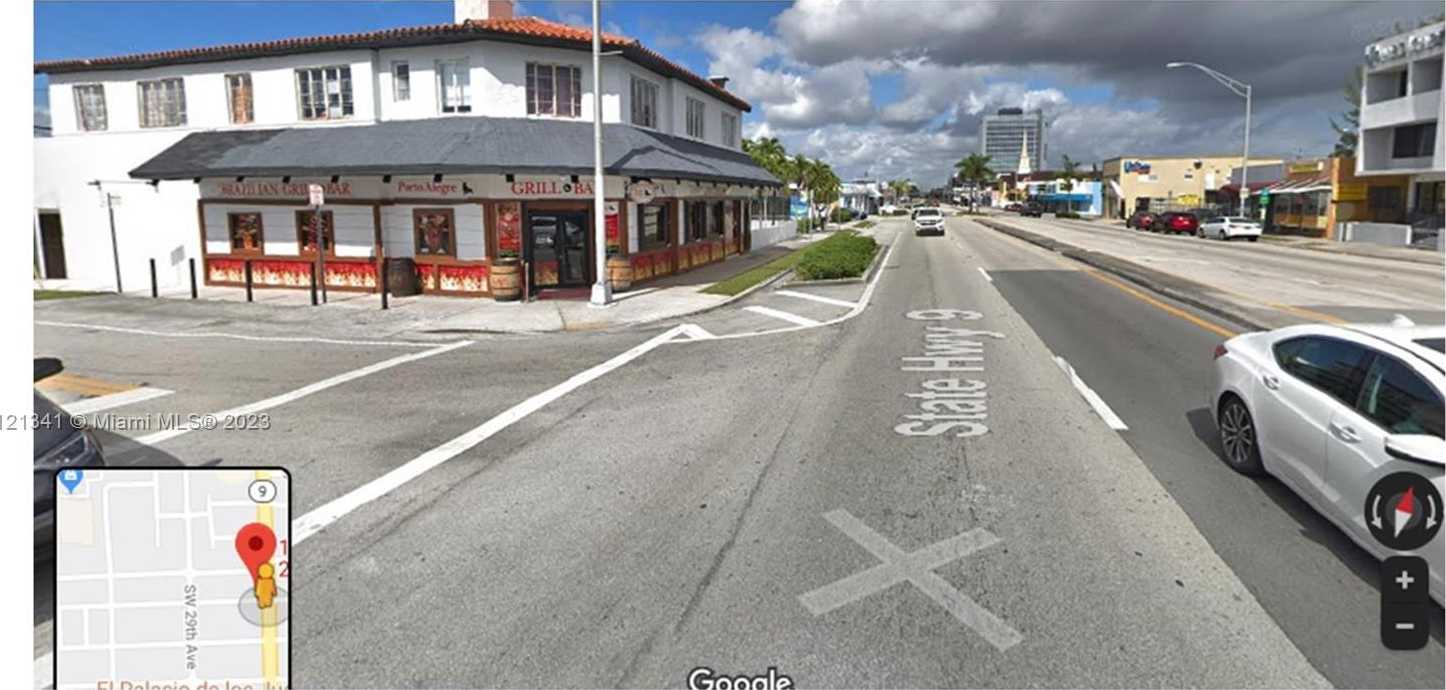 Small Image of 1148 SW 27th Ave, Miami, FL 33135, USA Number 9
