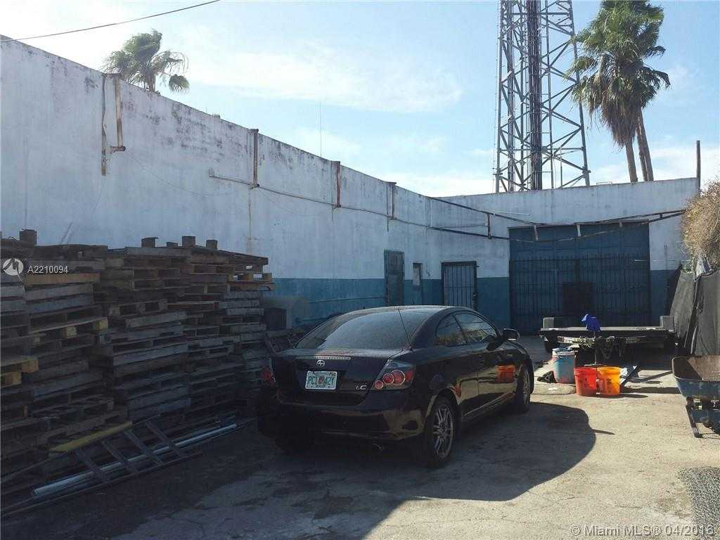 Small Image of 60 NW 20th St, Miami, FL 33127, USA Number 5