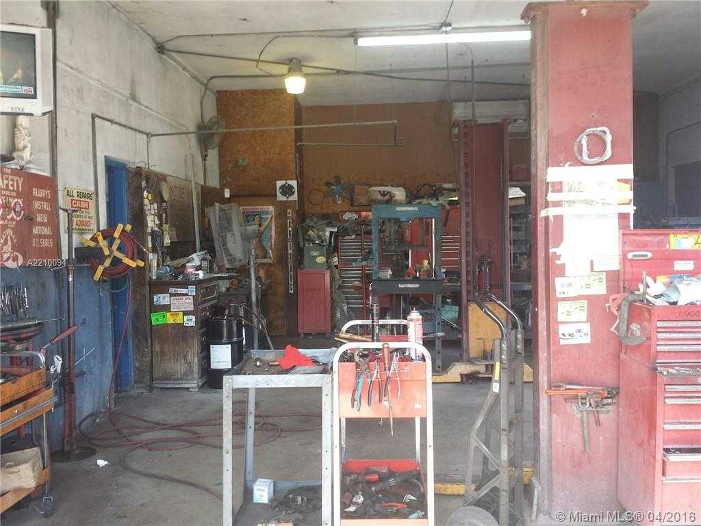 Small Image of 60 NW 20th St, Miami, FL 33127, USA Number 7