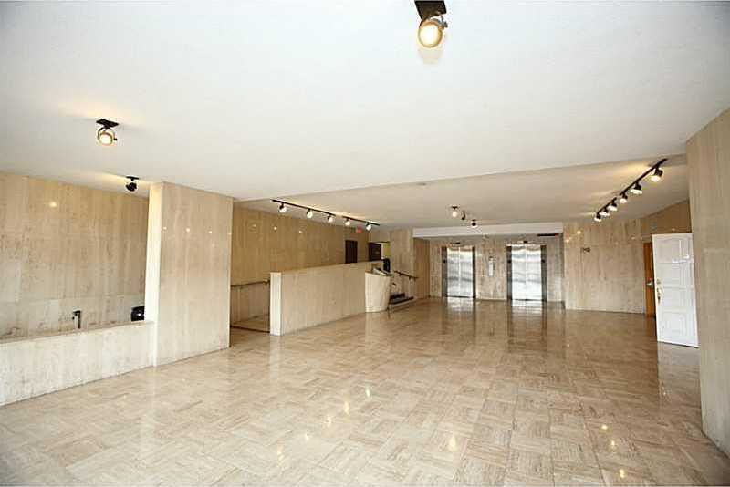 Small Image of 1975 E Sunrise Blvd, Fort Lauderdale, FL 33304, USA Number 3