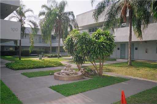 Small Image of 10300 SW 72nd St, Miami, FL 33173, USA Number 2