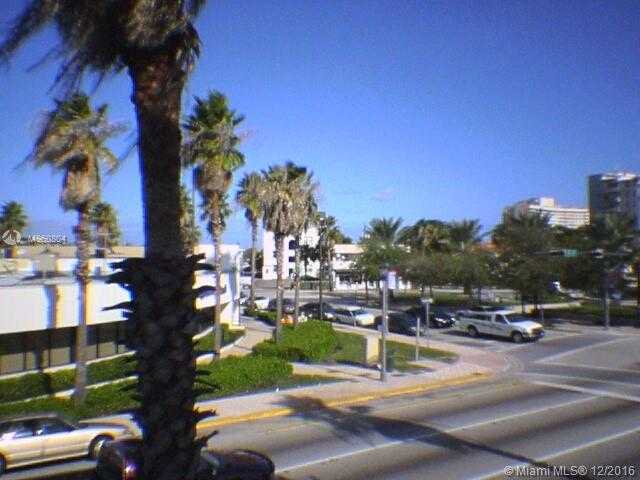 Small Image of 1016 71ST, Miami Beach Number 3