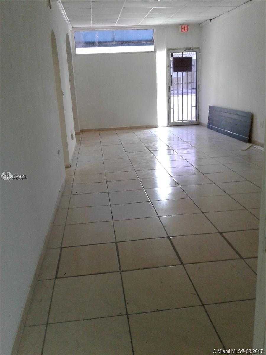 Small Image of 1691 NE 123rd St, North Miami, FL 33181, USA Number 2