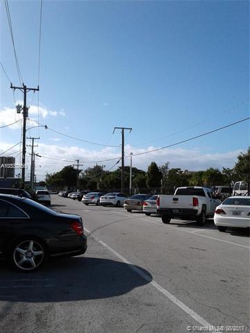 Small Image of 1691 NE 123rd St, North Miami, FL 33181, USA Number 25