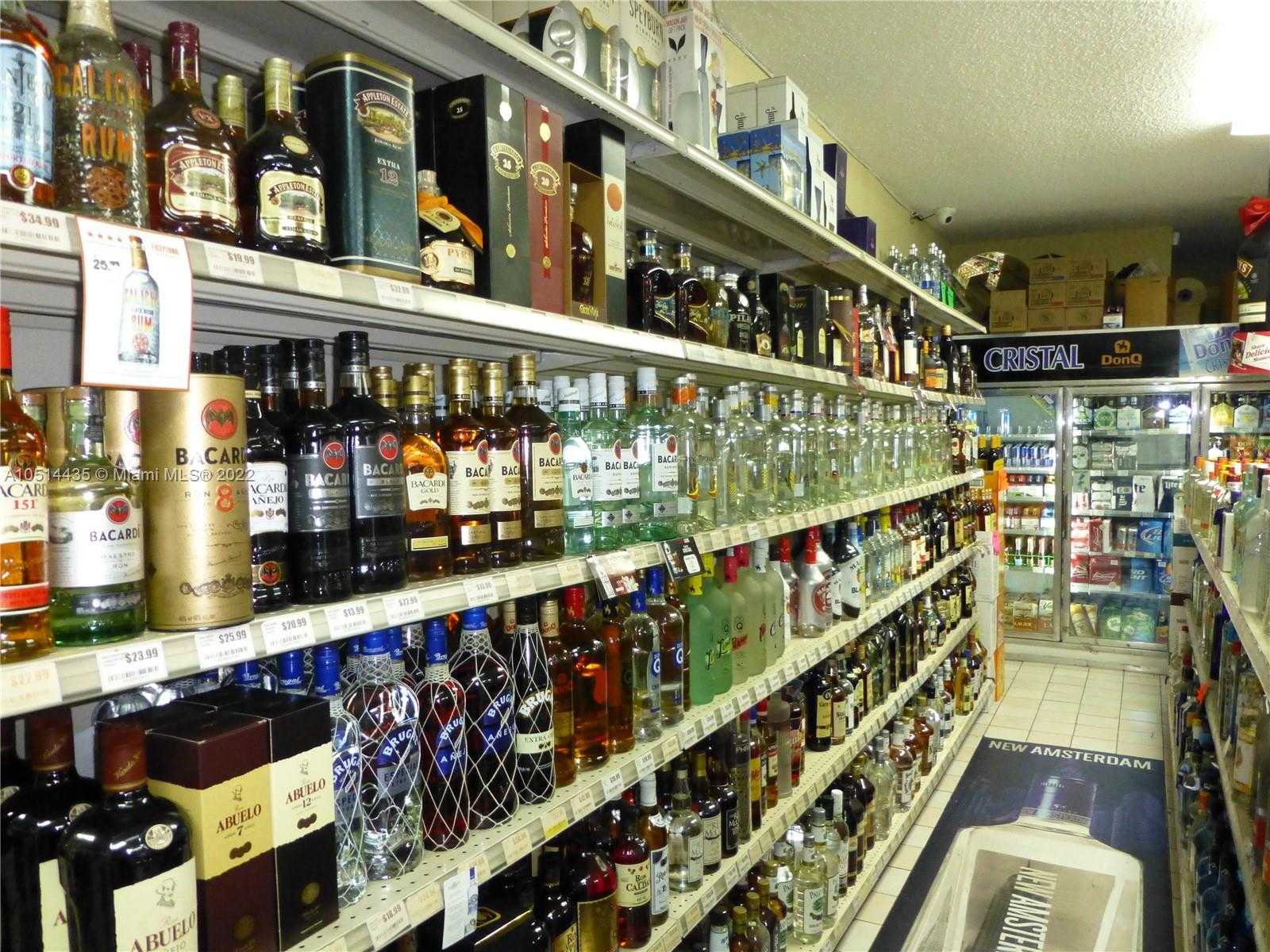 Small Image of 1260 SW 8th St, Miami, FL 33135, USA Number 2