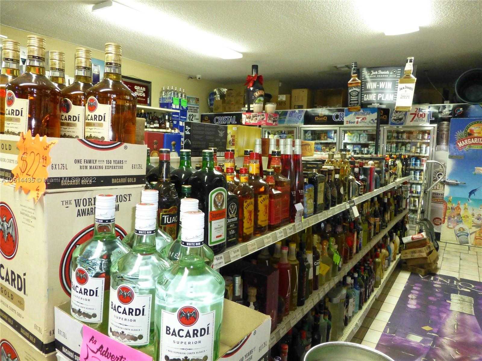 Small Image of 1260 SW 8th St, Miami, FL 33135, USA Number 4