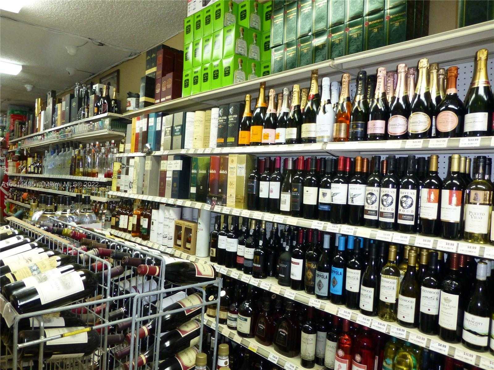 Small Image of 1260 SW 8th St, Miami, FL 33135, USA Number 7