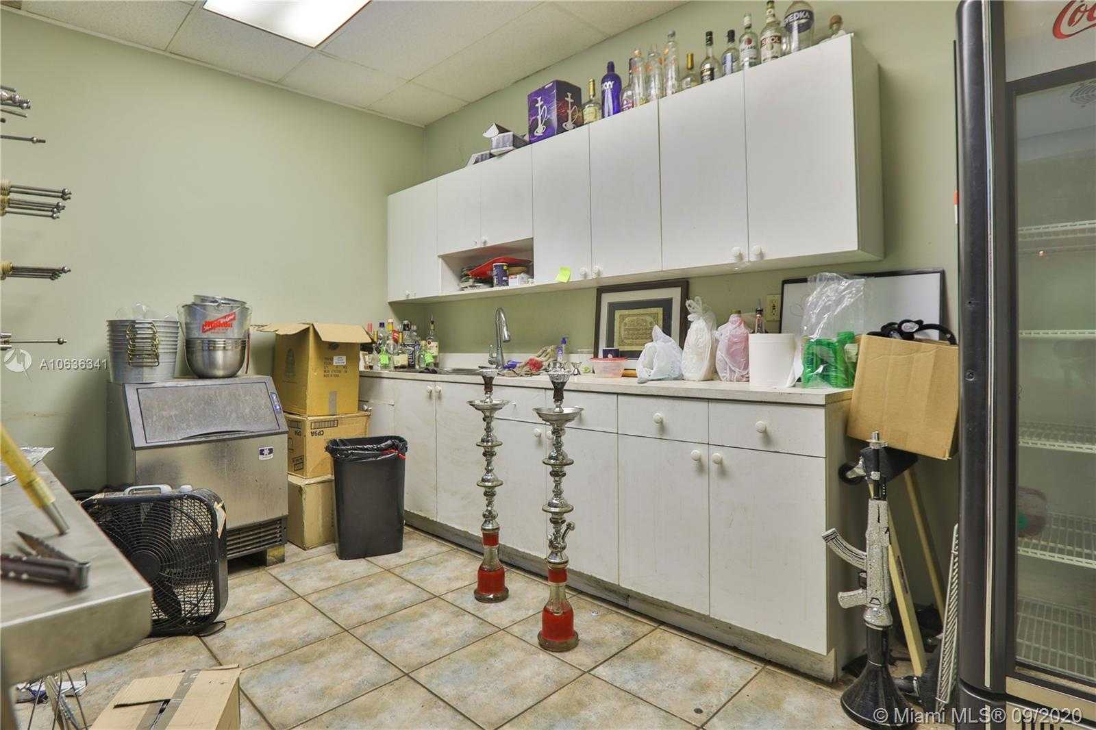 Small Image of 7630 186 STREET, Hialeah Number 11