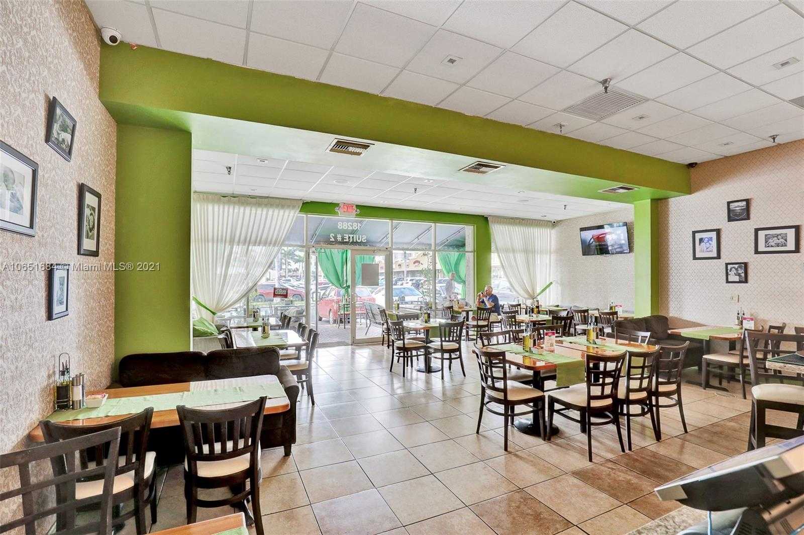 Small Image of 18288 Collins Ave, Sunny Isles Beach, FL 33160, USA Number 2