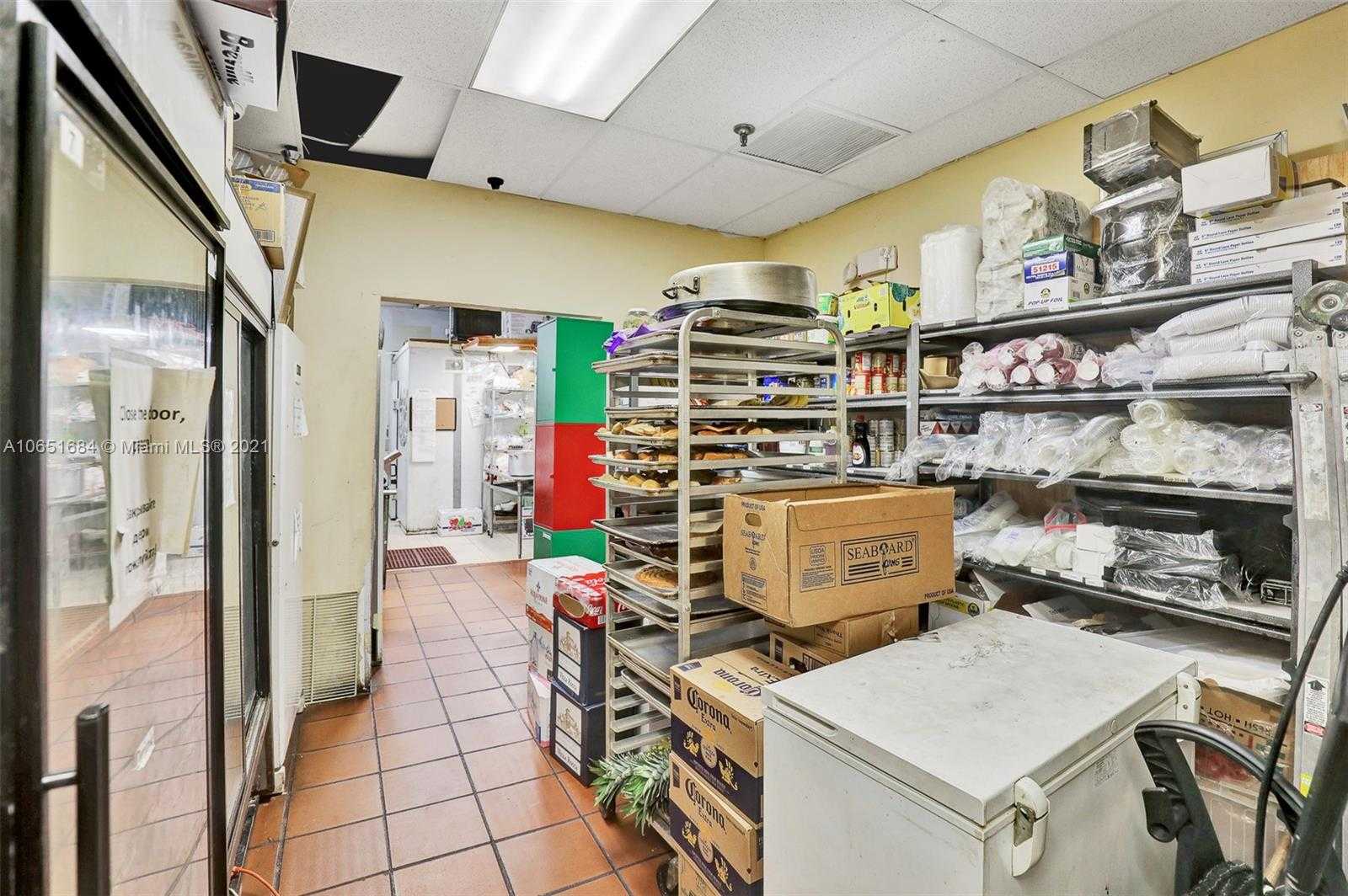 Small Image of 18288 Collins Ave, Sunny Isles Beach, FL 33160, USA Number 20