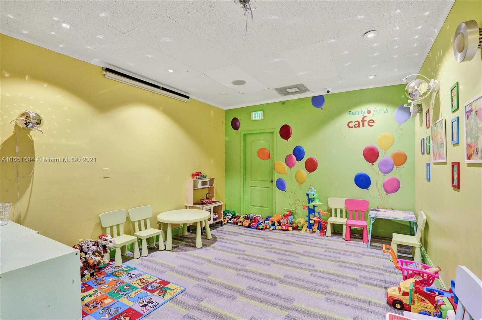 Small Image of 18288 Collins Ave, Sunny Isles Beach, FL 33160, USA Number 29