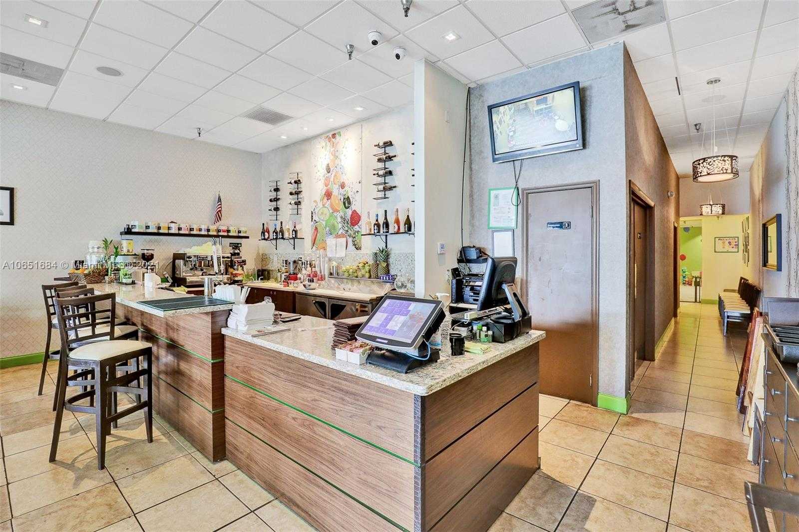 Small Image of 18288 Collins Ave, Sunny Isles Beach, FL 33160, USA Number 30