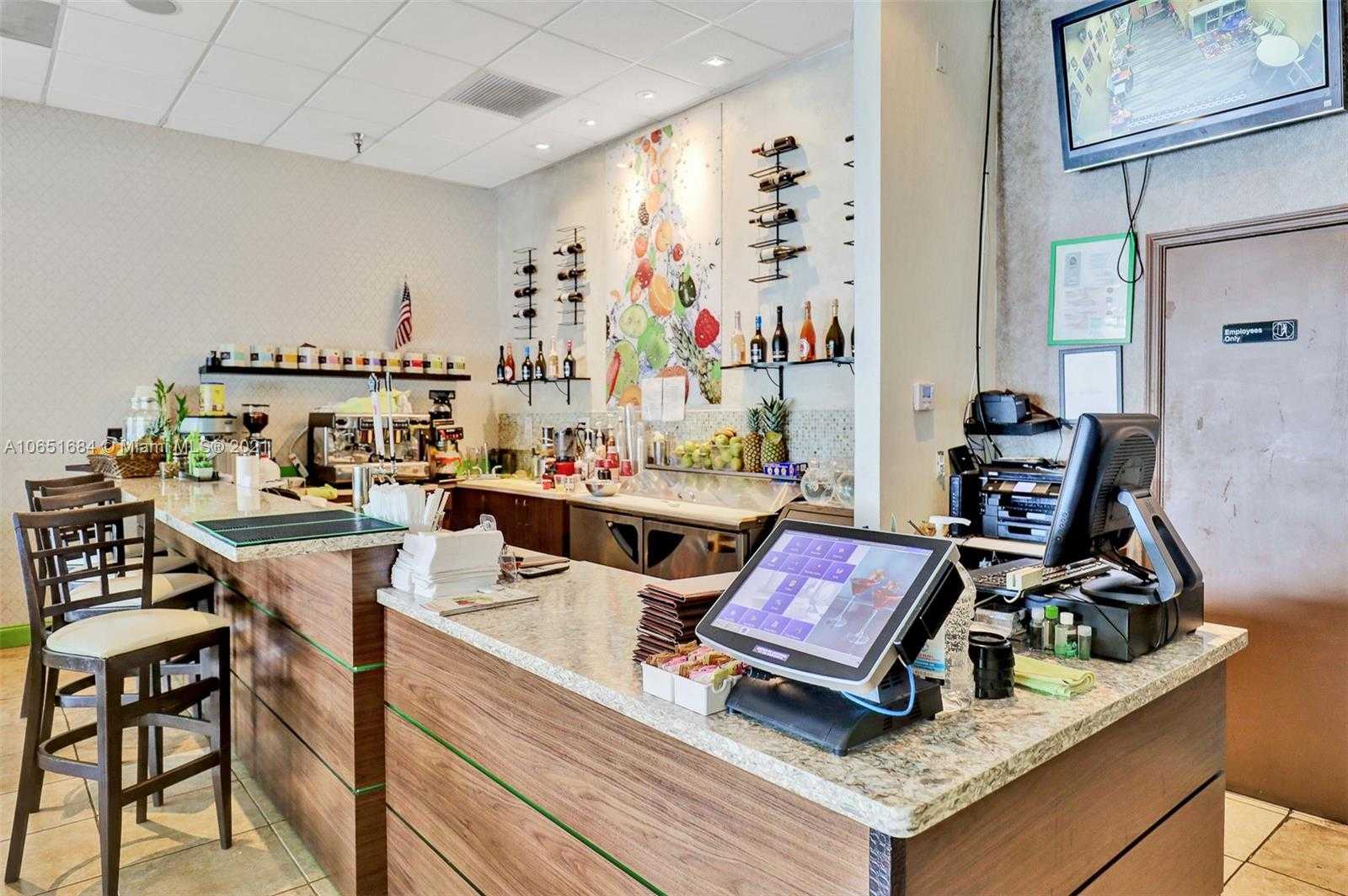 Small Image of 18288 Collins Ave, Sunny Isles Beach, FL 33160, USA Number 31