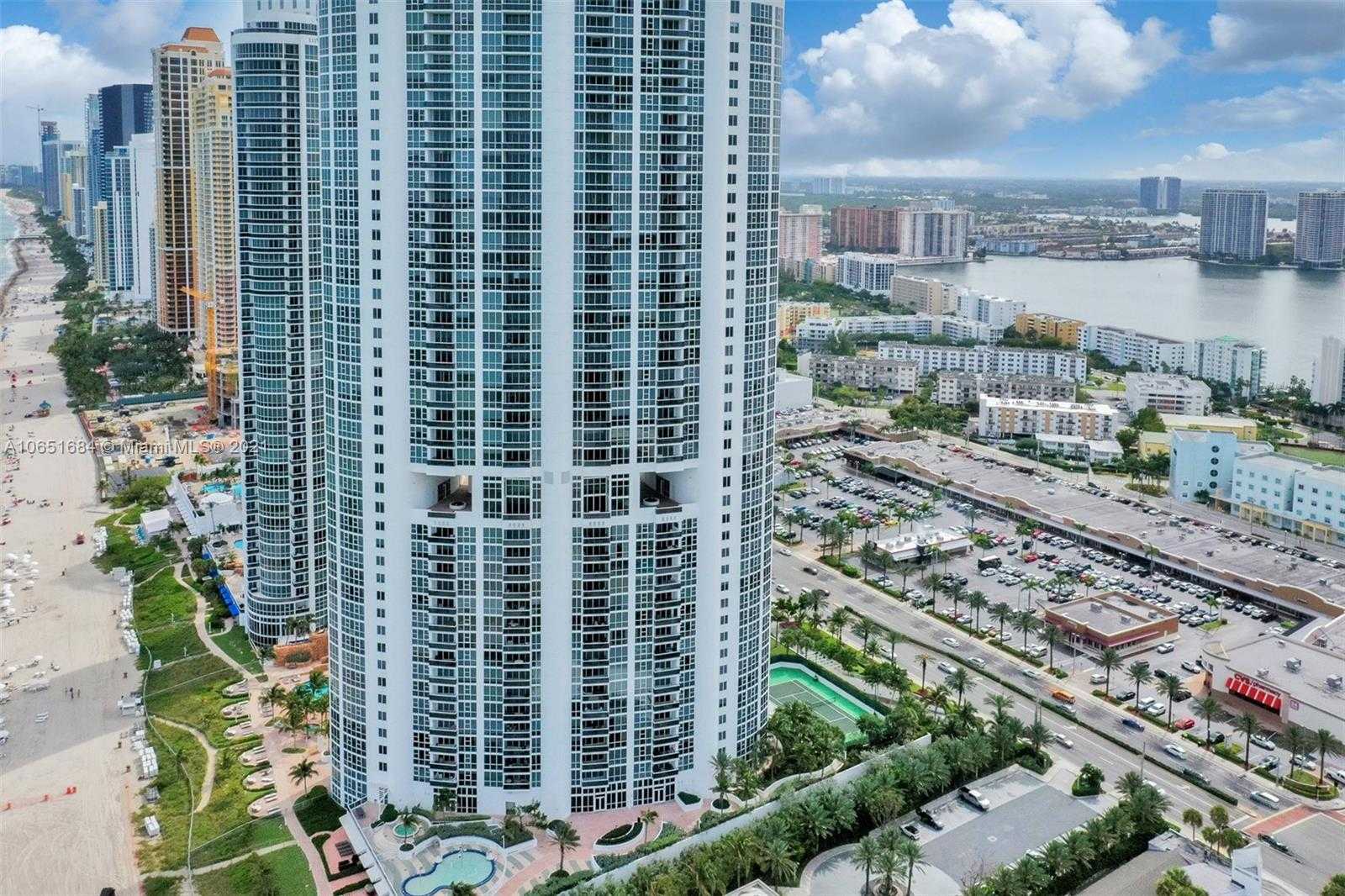 Small Image of 18288 Collins Ave, Sunny Isles Beach, FL 33160, USA Number 41