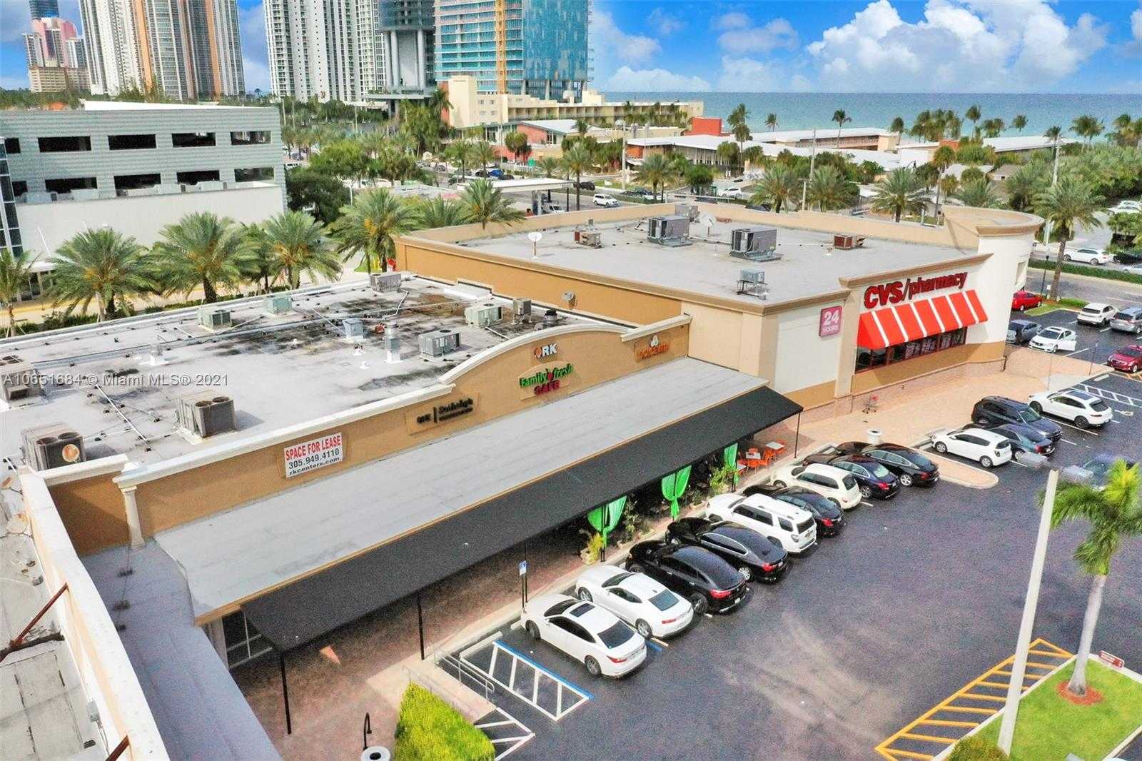 Small Image of 18288 Collins Ave, Sunny Isles Beach, FL 33160, USA Number 46