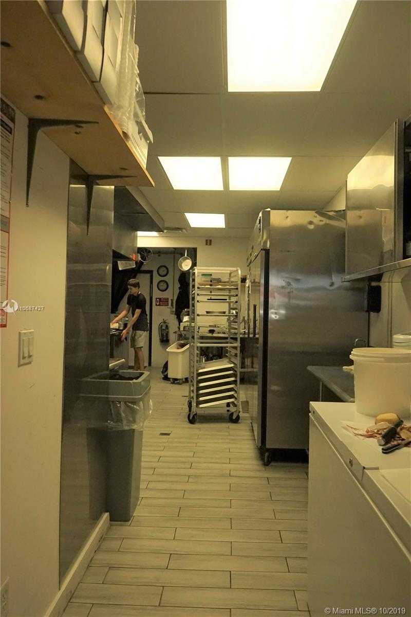Small Image of 235 EAST COMMERCIAL BLVD, Lauderdale By The Sea Number 7