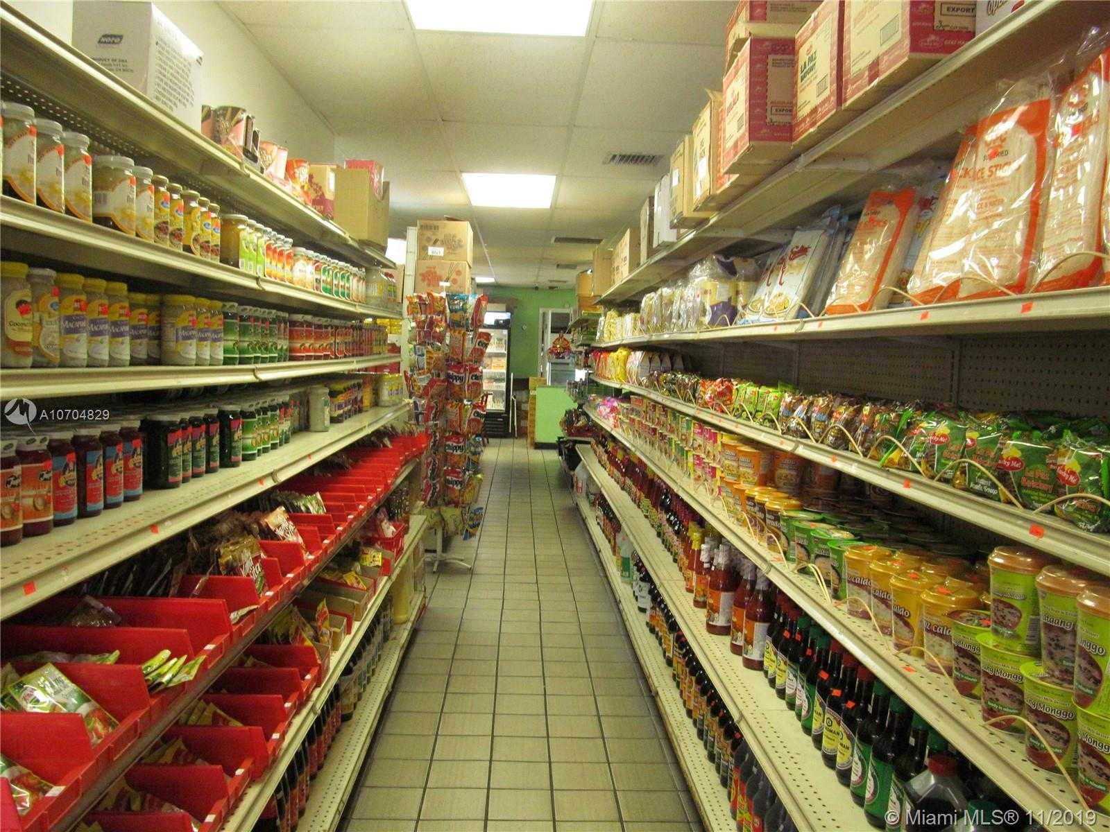 Small Image of 18623 SW 107th Ave, Cutler Bay, FL 33157, USA Number 5