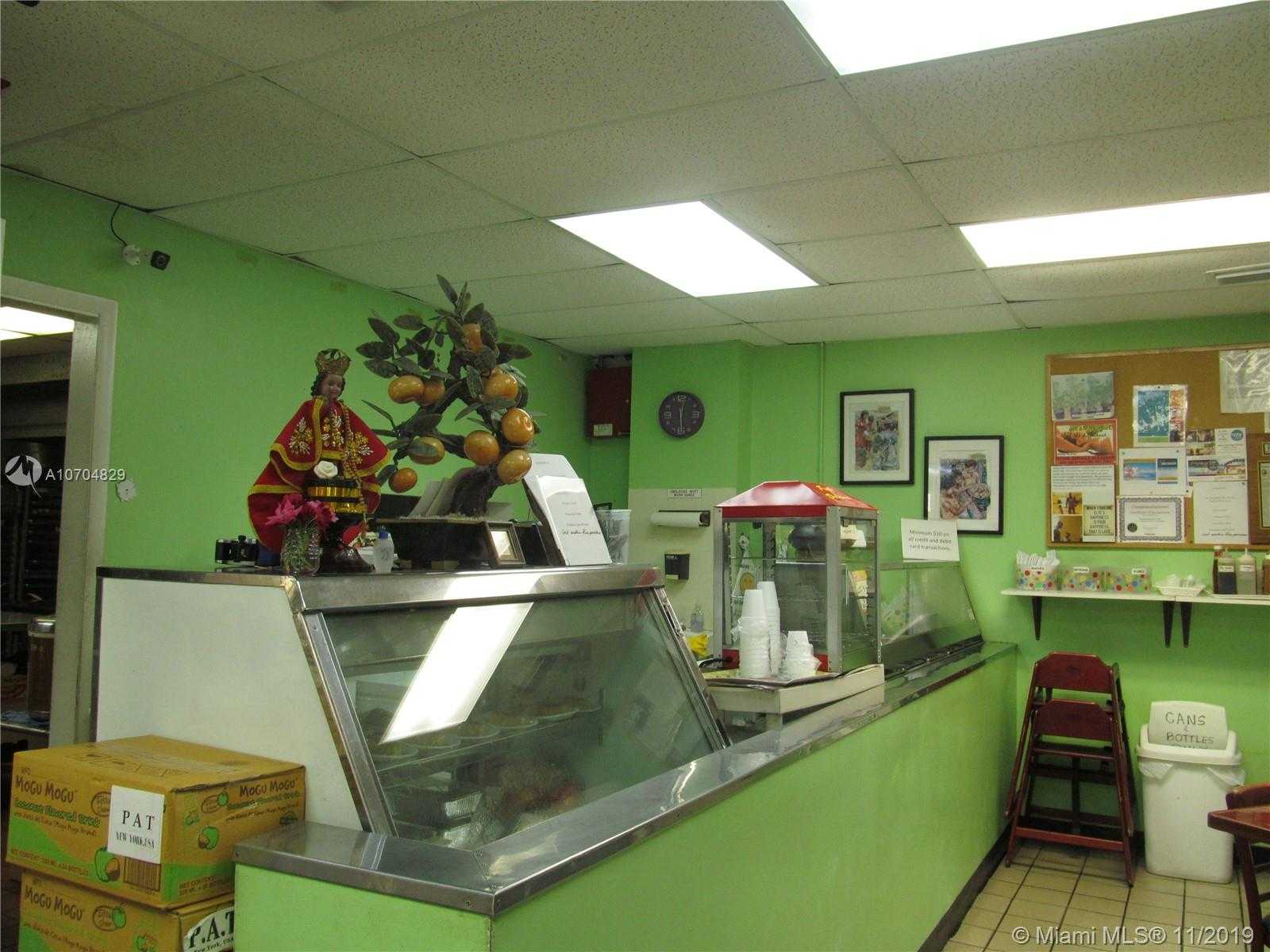 Small Image of 18623 SW 107th Ave, Cutler Bay, FL 33157, USA Number 7