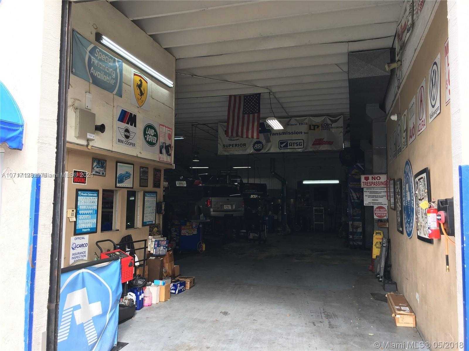 Small Image of 1330 SOUTH WEST 70TH AVE, Miami Number 24