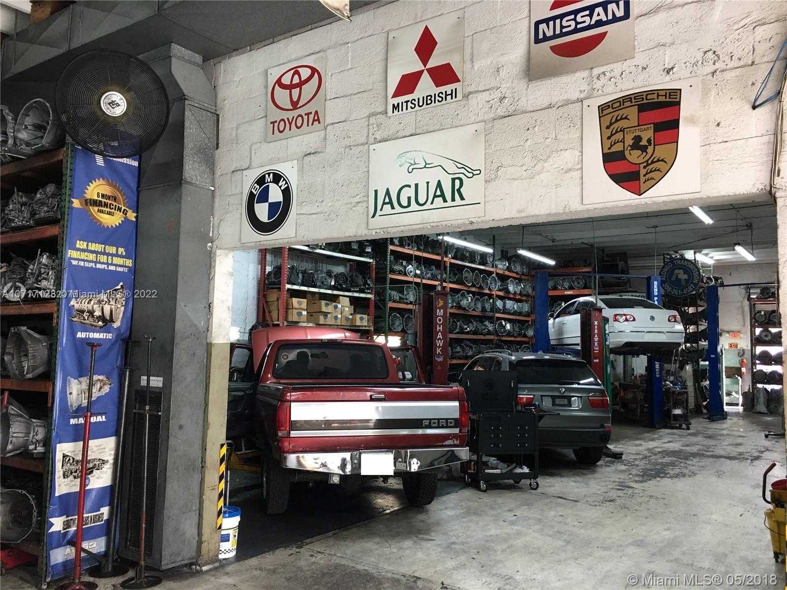 Small Image of 1330 SOUTH WEST 70TH AVE, Miami Number 9