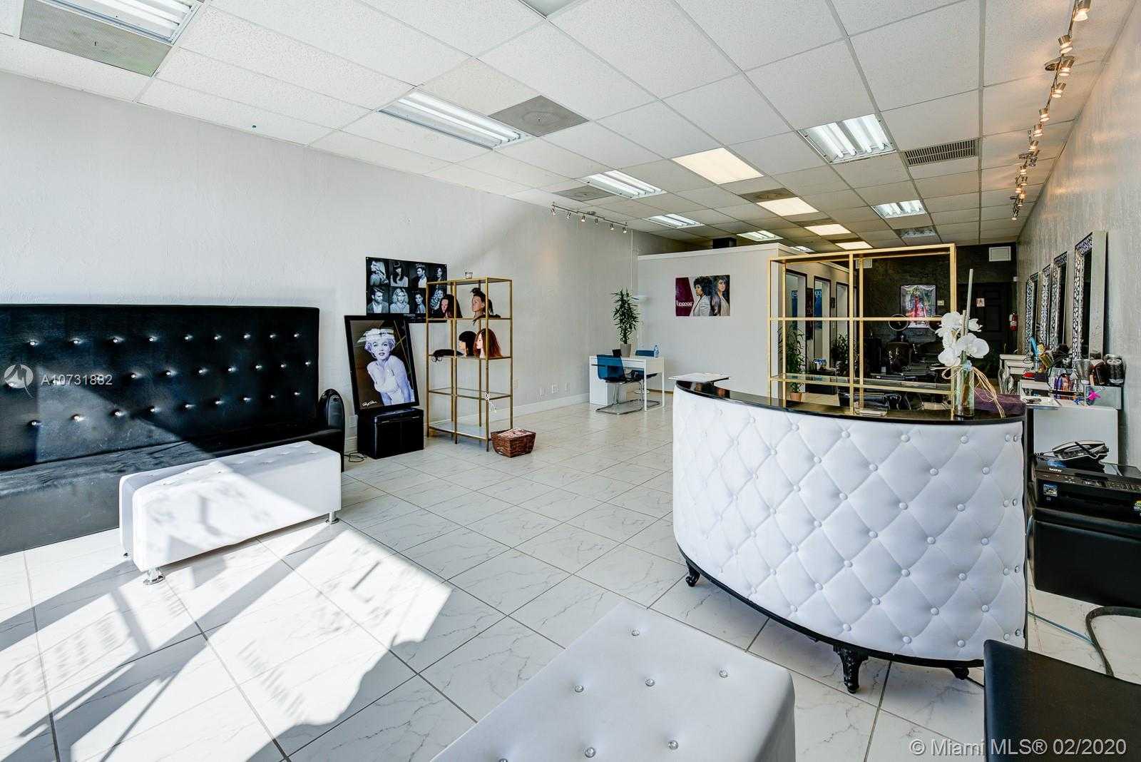 Small Image of 19760 DIXIE HWY, Cutler Bay Number 4