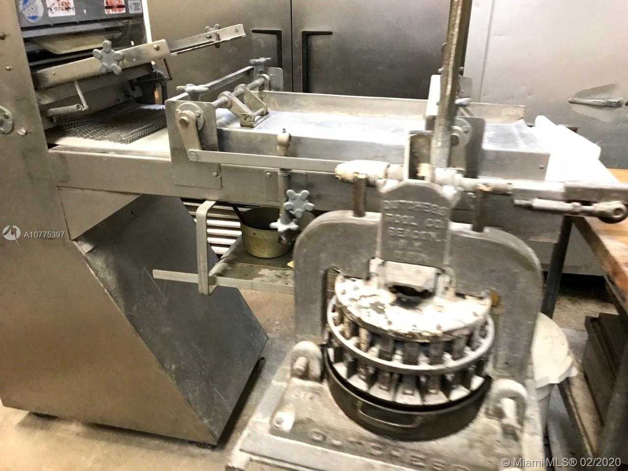 Small Object Image