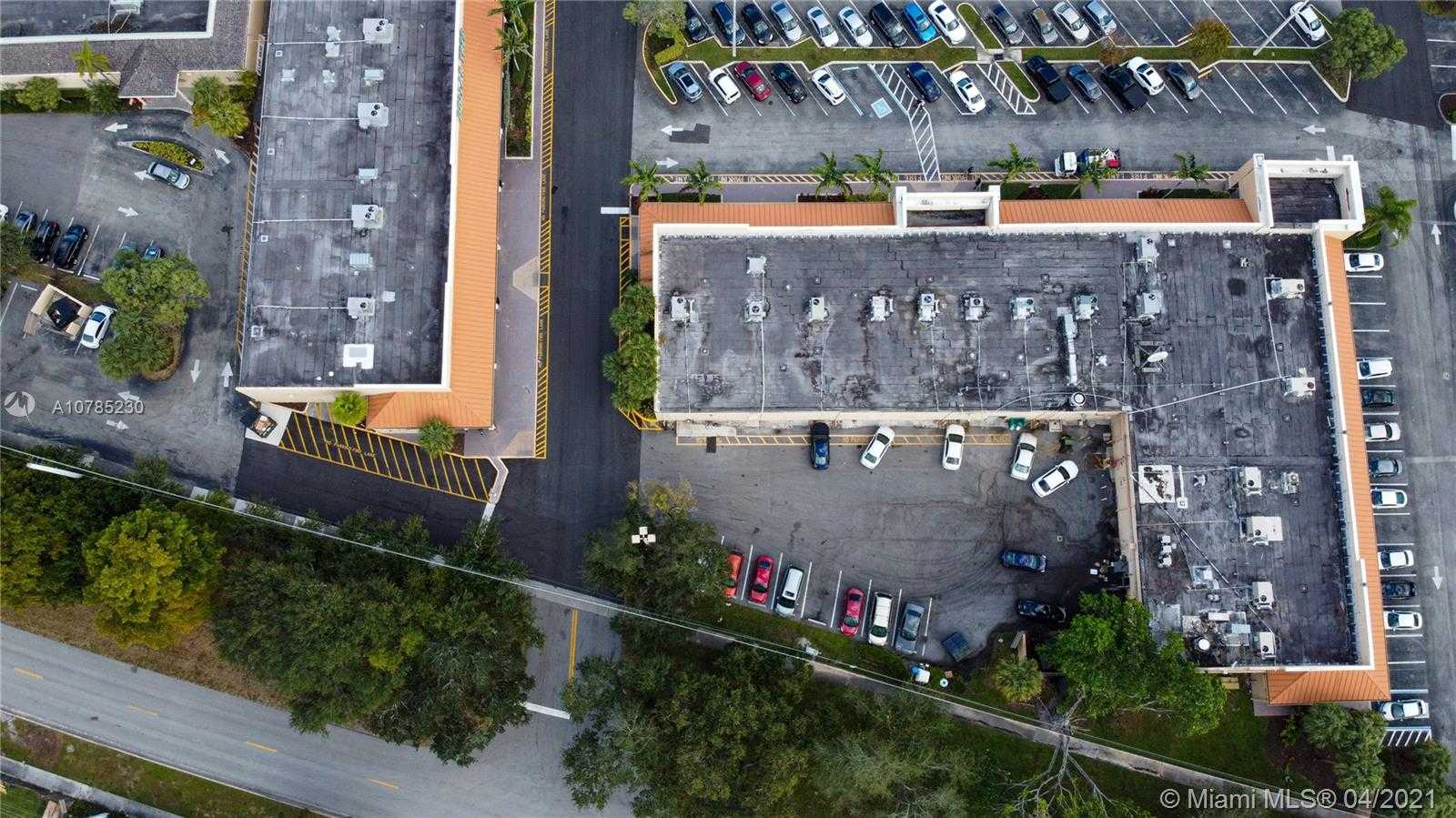 Small Image of 1301 SOUTH MILITARY TRL, Deerfield Beach Number 11