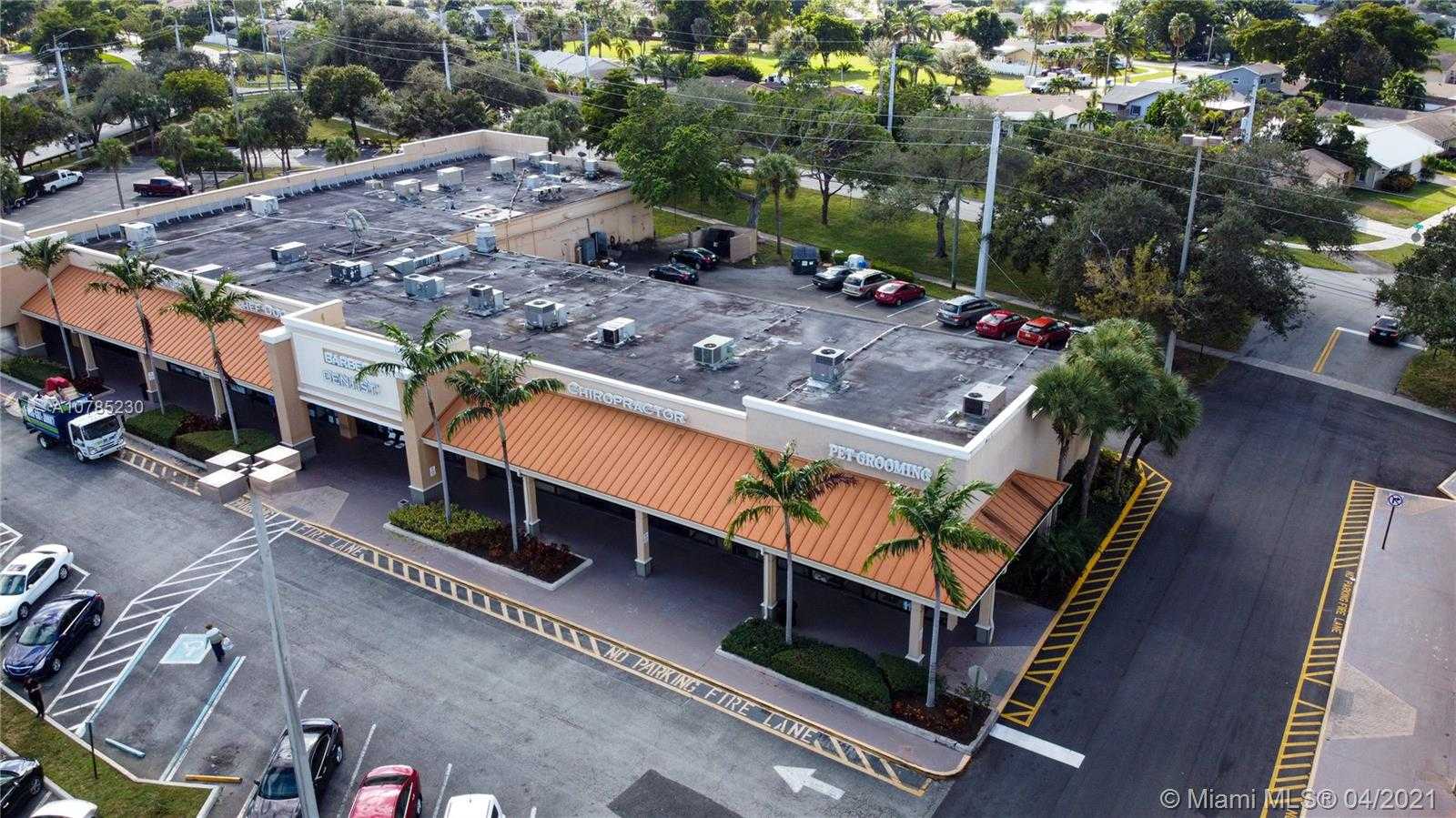 Small Image of 1301 SOUTH MILITARY TRL, Deerfield Beach Number 15