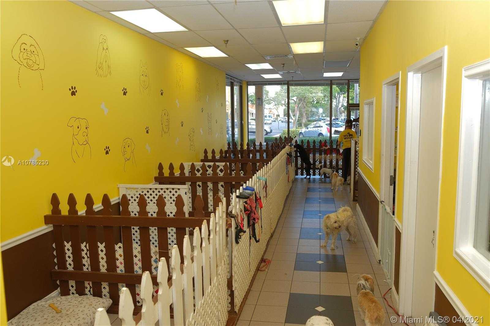 Small Image of 1301 SOUTH MILITARY TRL, Deerfield Beach Number 5