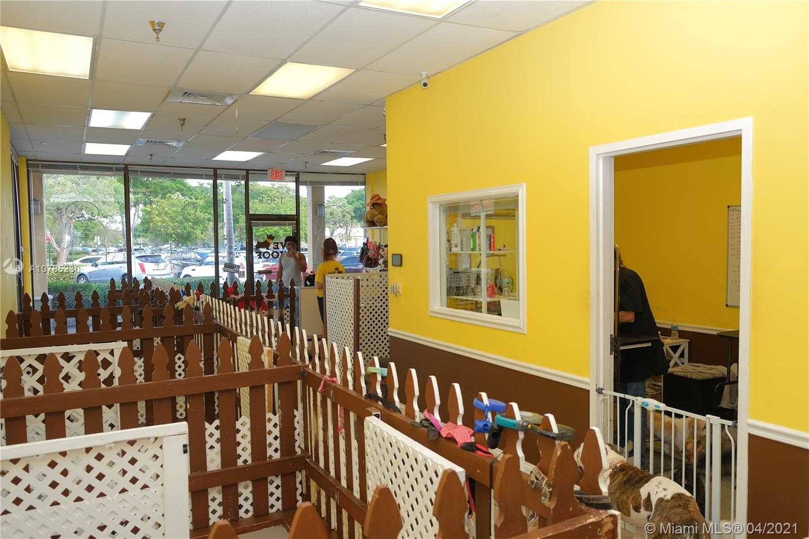 Small Image of 1301 SOUTH MILITARY TRL, Deerfield Beach Number 7
