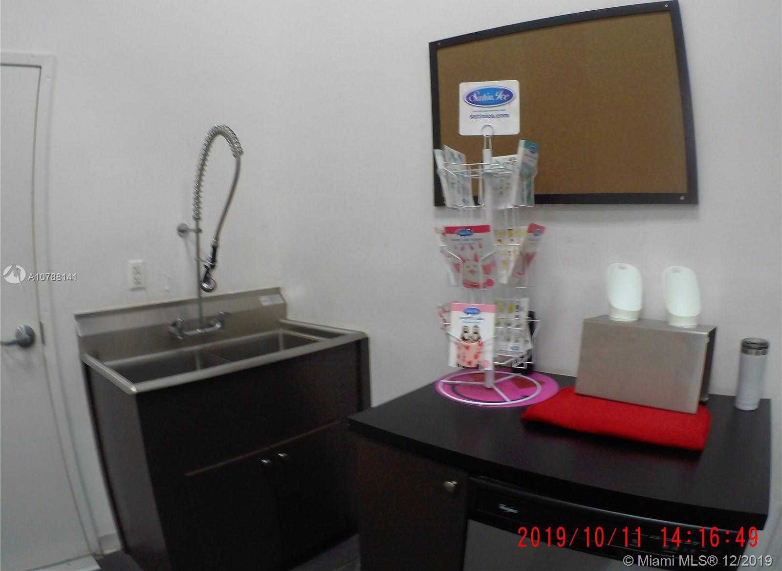 Small Image of 5161 NORTH WEST 79TH AVE, Doral Number 16