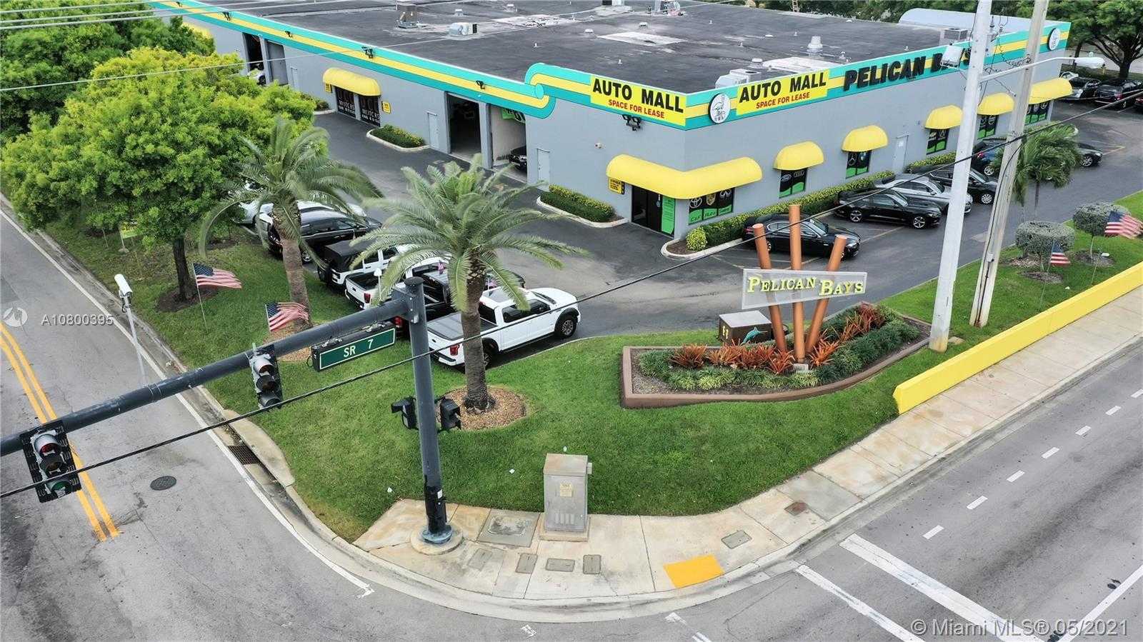 Small Image of 4650 SOUTH WEST 51ST ST, Davie Number 2