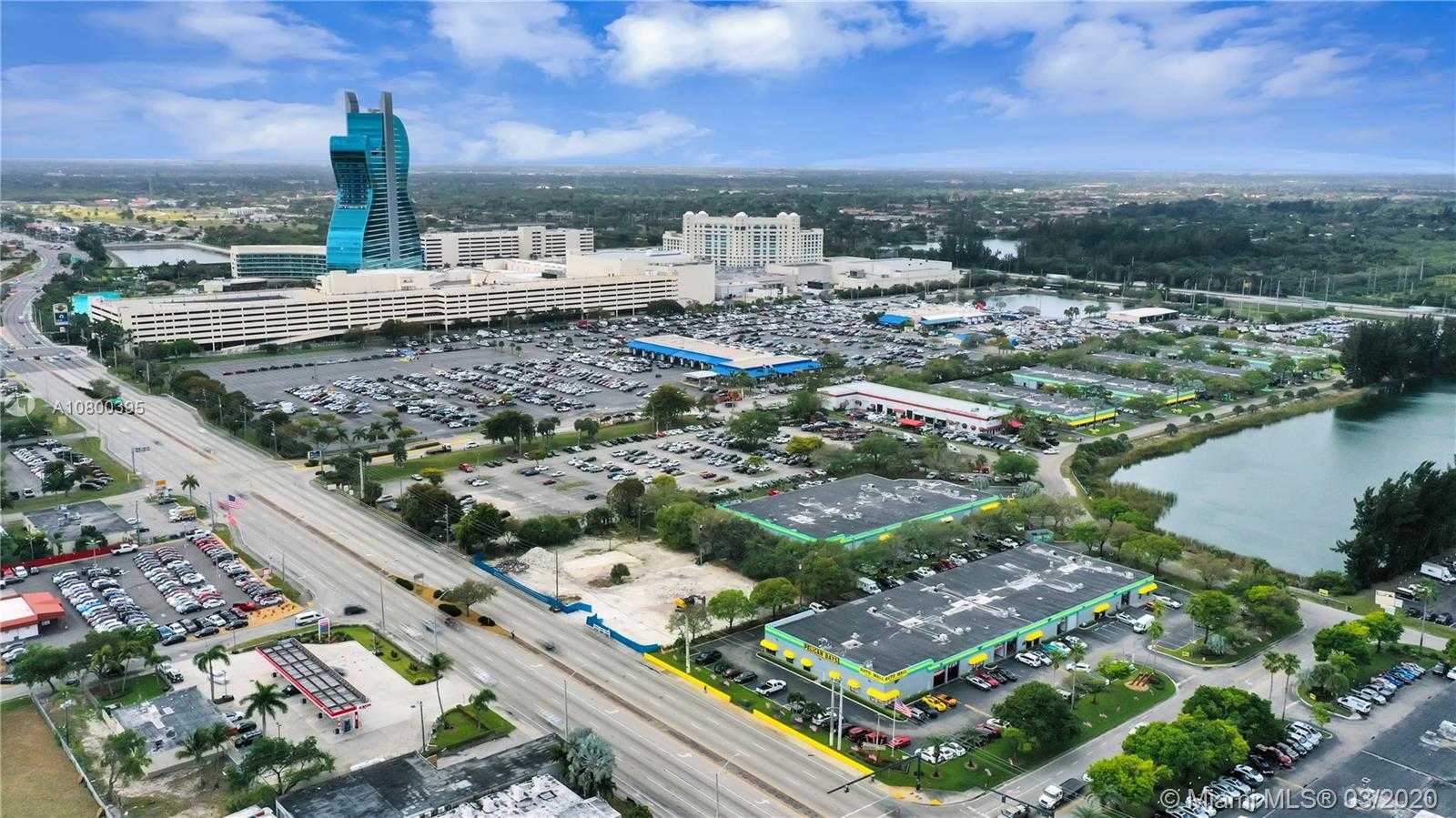 Small Image of 4650 SOUTH WEST 51ST ST, Davie Number 3