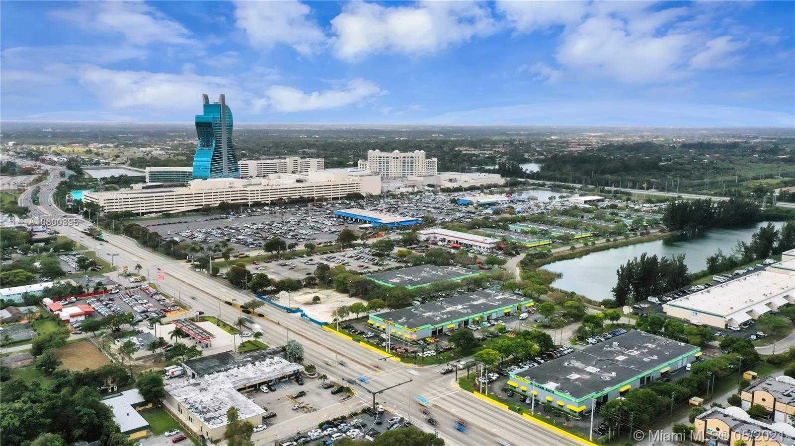 Small Image of 4650 SOUTH WEST 51ST ST, Davie Number 9