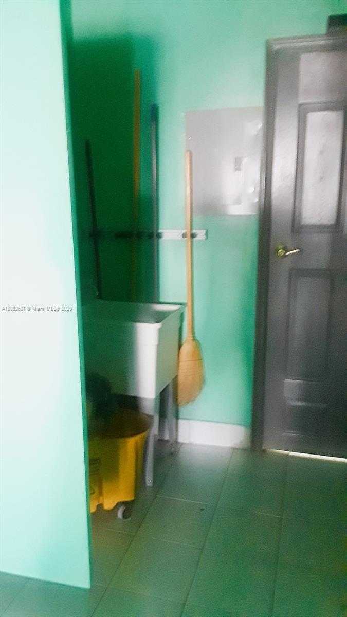 Small Image of 7TH, North Miami Number 19