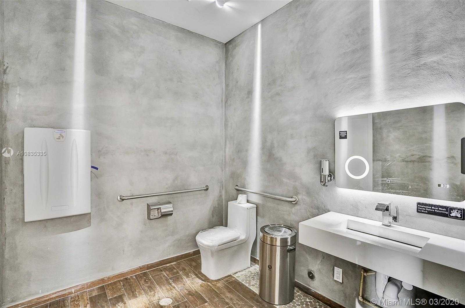 Small Image of 777 NORTH OCEAN DR, Hollywood Number 26