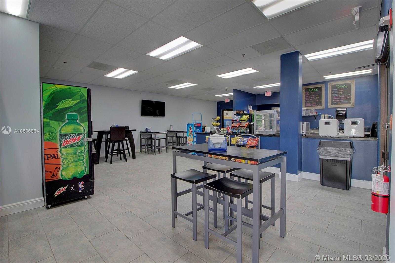 Small Image of 3650 SOUTH WEST 10TH ST, Deerfield Beach Number 29